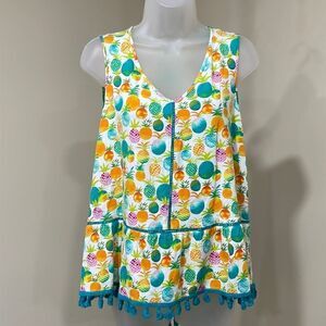 NWOT Crown & Ivy Pineapple top with decorative hem.  Size PL petite large 12/14